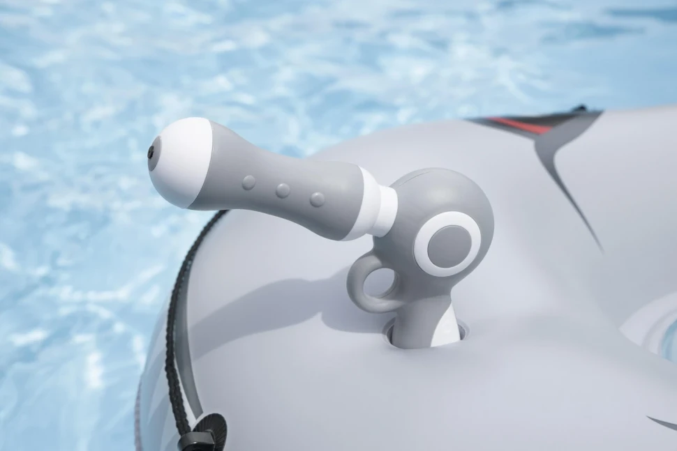 Надувний плотик Bestway 42073 Акула (117x109x26 см) з водяним пістолетом