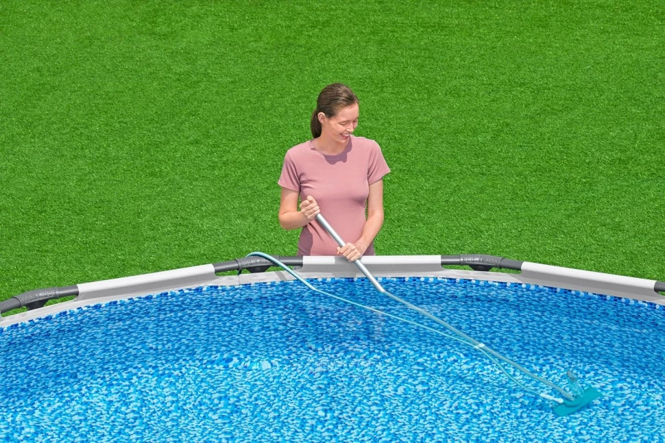 Набір для чищення басейну Bestway 58013 (скімер, вакуумна насадка, телескопічна ручка)