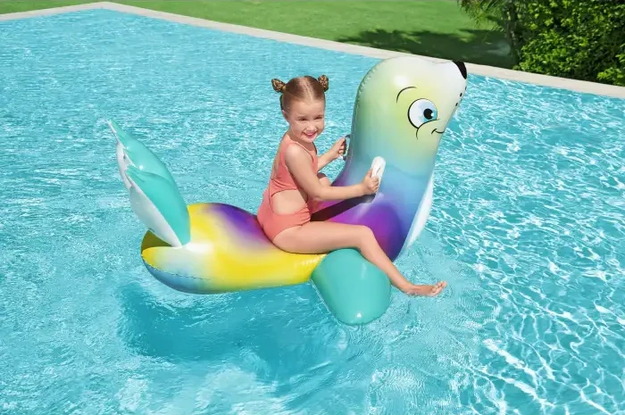 Надувний плотик Bestway 41479 Тюлень (141x110x93 см)
