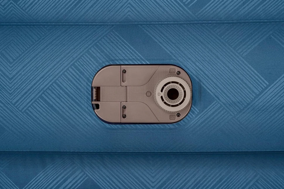 Надувне ліжко Bestway 69075 (203x152x46 см) з вбудованим насосом