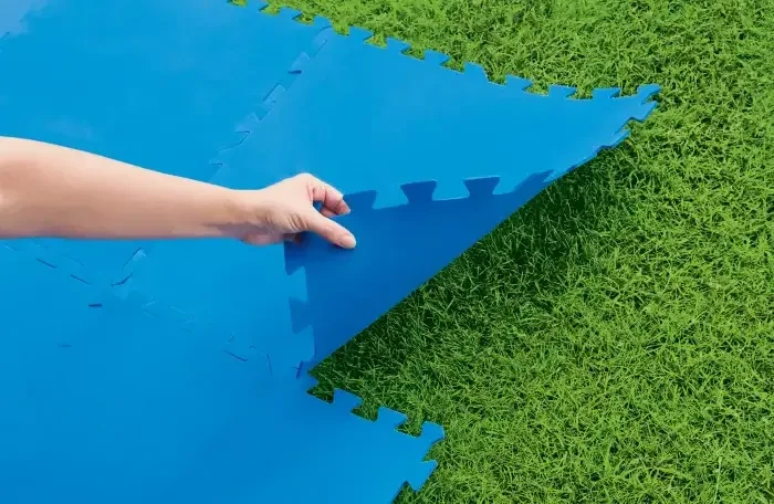 Подстилка пазл модульная Bestway 58220 (50x50 см, 9 шт.) для бассейна и СПА