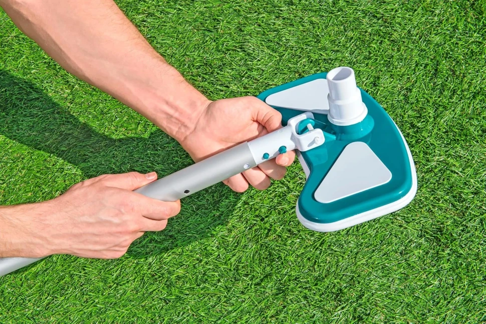 Щетка-насадка вакуумная для чистки бассейна Bestway 58282