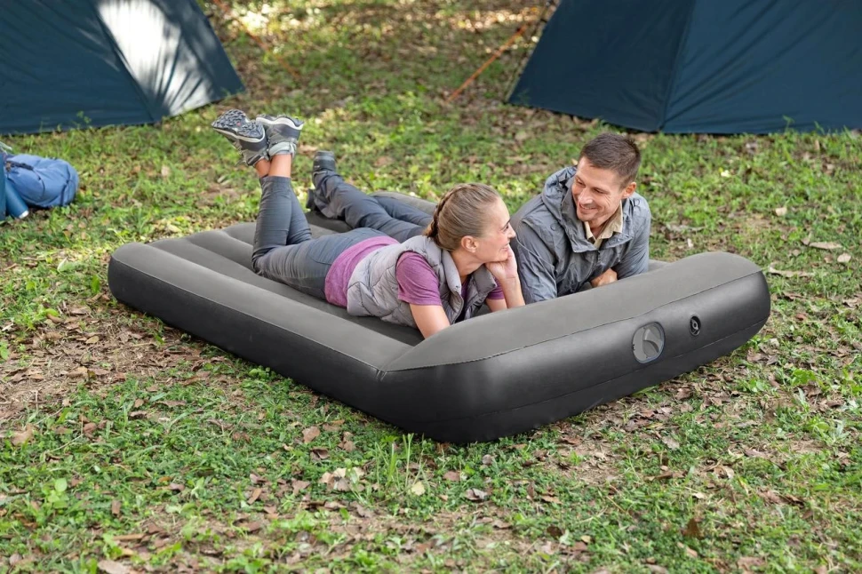 Надувная кровать Bestway 671BR (191x137x30) c встроенным насосом USB