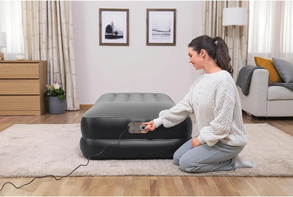 Надувне ліжко Bestway 67401 (191x97x46 см) з вбудованим насосом
