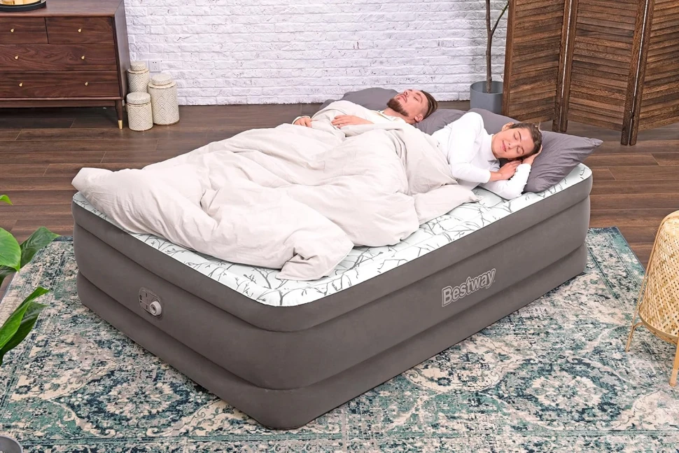 Надувная кровать Bestway 6713E (203x152x56) c встроенным насосом