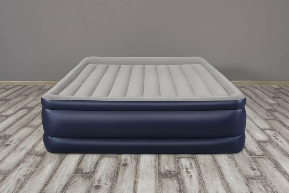 Надувная кровать Bestway 67692 (203x193x56) c встроенным насосом